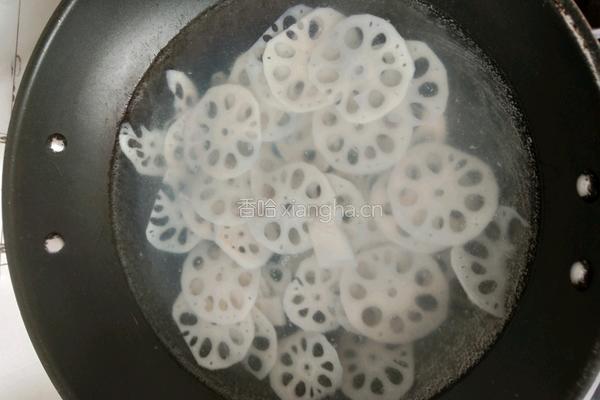 凉拌藕片的做法图解3