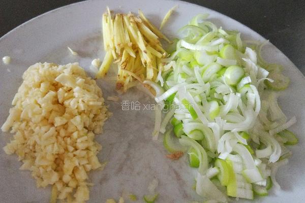 虎皮青椒塞肉的做法图解2