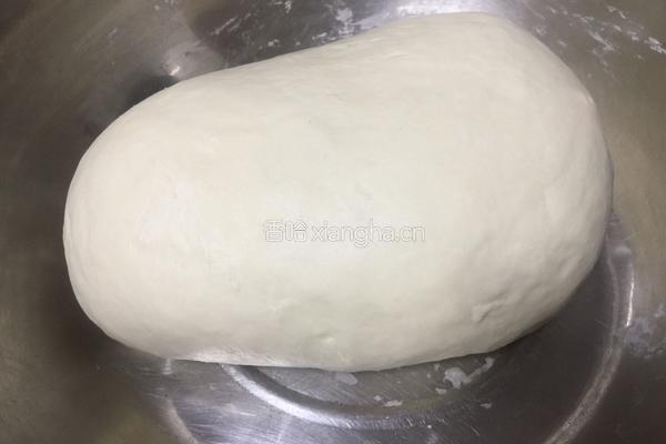 猪肉韭菜馅饺子的做法图解1