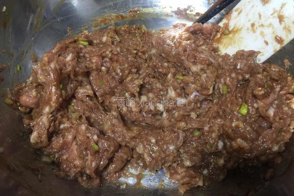 猪肉韭菜馅饺子的做法图解8