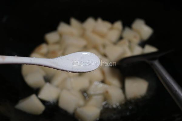 腊肉炒土豆的做法图解4