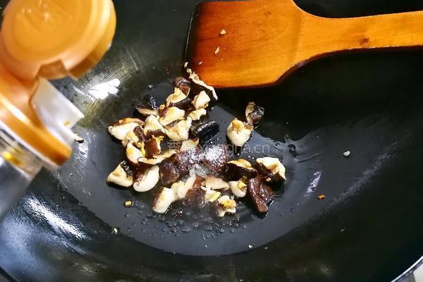 香菇菜心的做法图解14