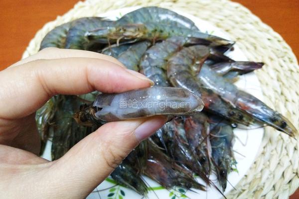茄汁大虾的做法图解1