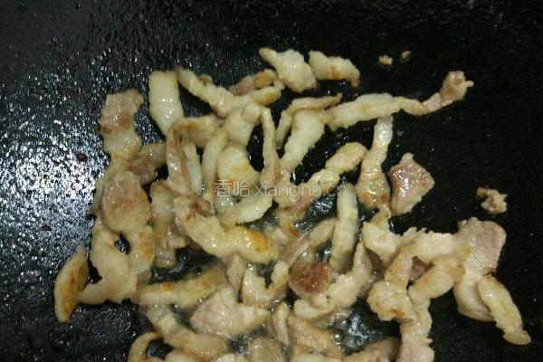 五花肉炒介兰的做法图解7