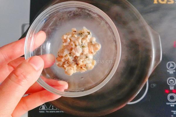 补锌贝类鲜味粥的做法图解9