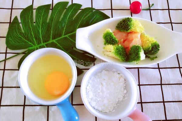 宝宝西兰花鸡肉肠的做法图解1