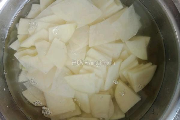 炒土豆片的做法图解2