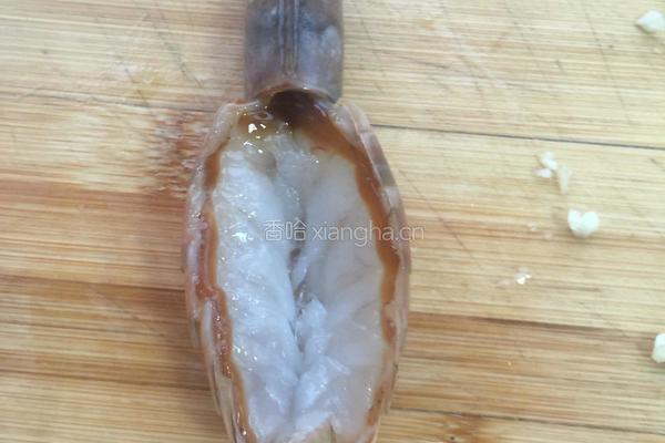 粉丝蒜蓉开背虾的做法图解4