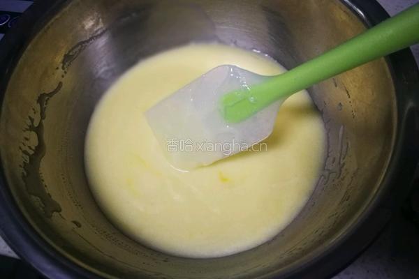 酸奶梨子小纸杯蛋糕的做法图解4