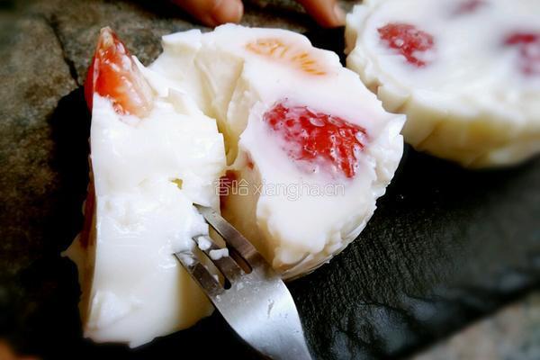 草莓奶冻的做法图解13