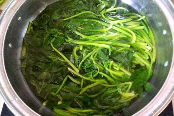 金针菇鸡蛋菠菜汤的做法图解7