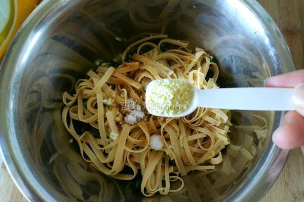 菠菜拌豆皮的做法图解13