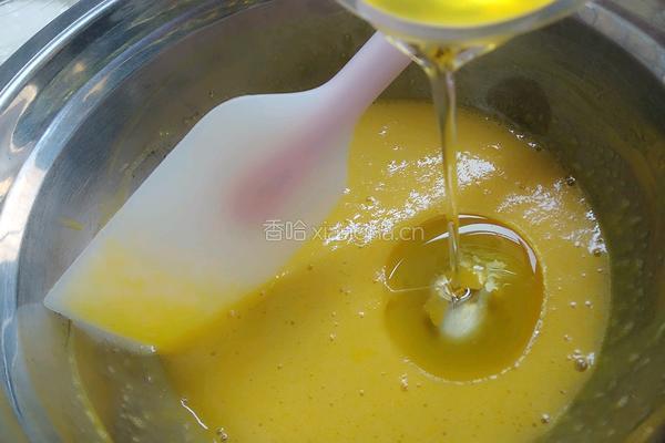 千叶纹戚风蛋糕的做法图解3