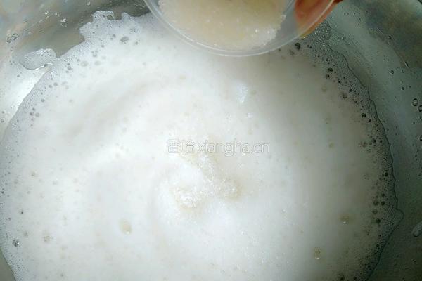 千叶纹戚风蛋糕的做法图解9
