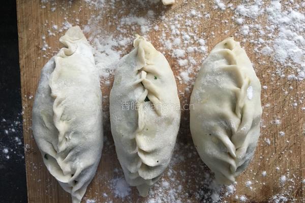 荠菜蒸饺的做法图解7