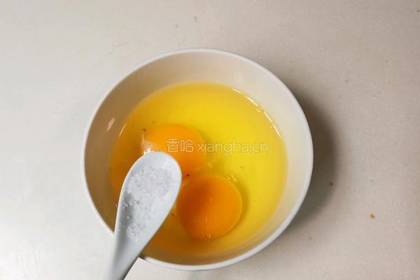 西芹红椒蛋的做法图解5