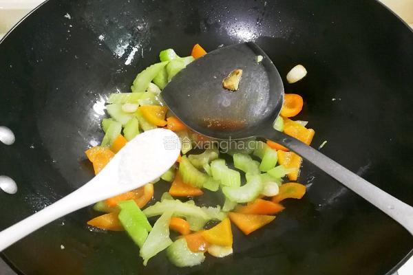 西芹红椒蛋的做法图解16