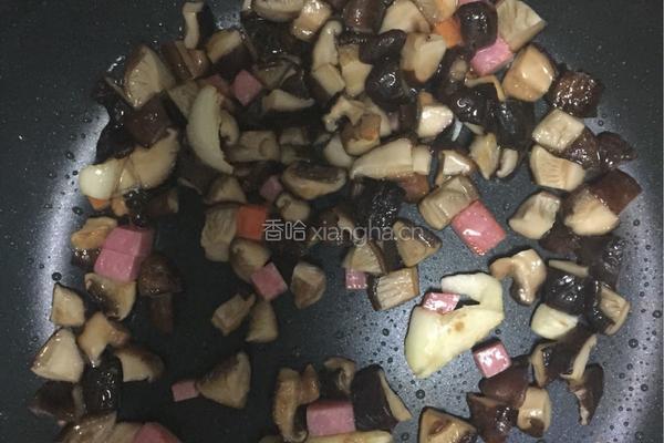 营养薏米炒饭的做法图解4