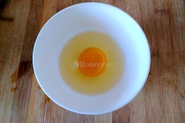 金针菇鸡蛋菠菜汤的做法图解2