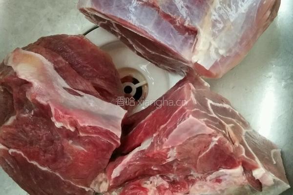 酱香牛肉的做法图解1