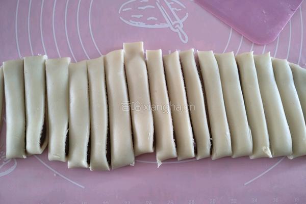 豆沙扭扭酥的做法图解12