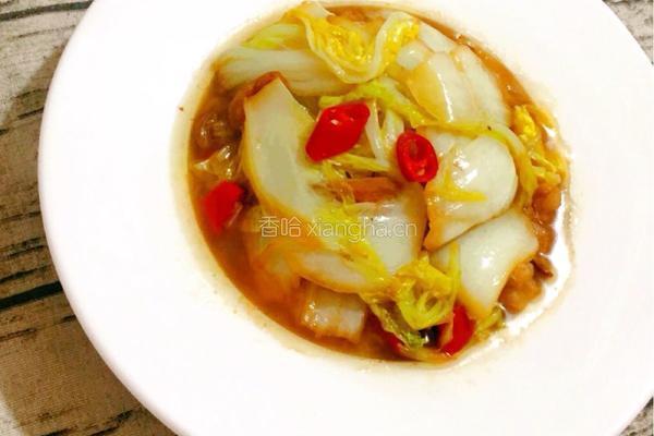 醋溜辣白菜的做法图解1