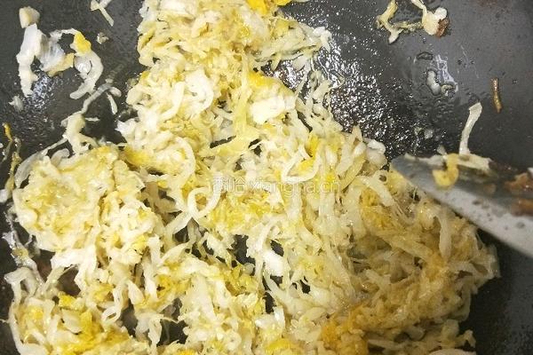 酸菜土豆冻豆腐的做法图解4