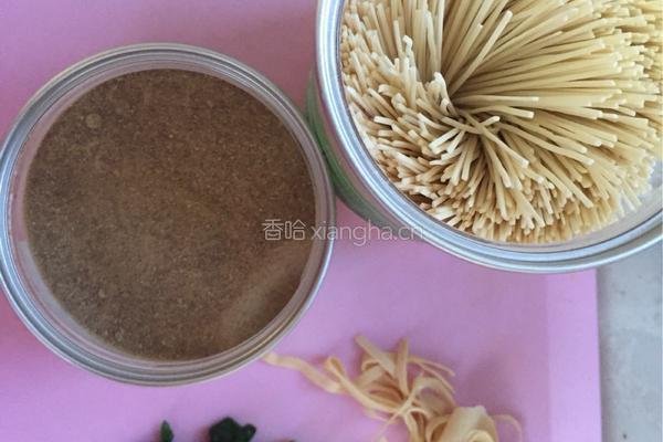 菠菜猪肝粉面的做法图解1