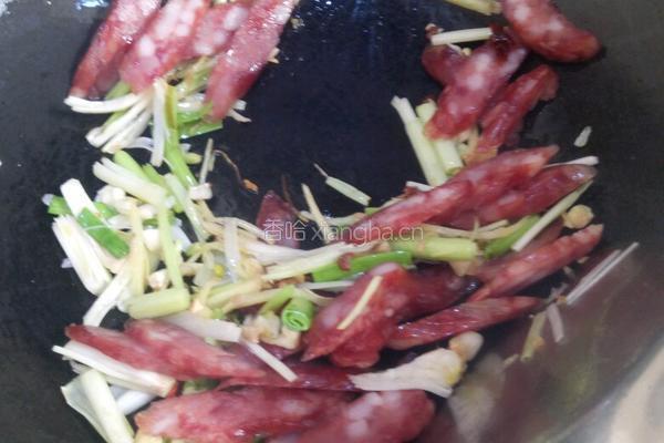 腊肠炒豆皮的做法图解4