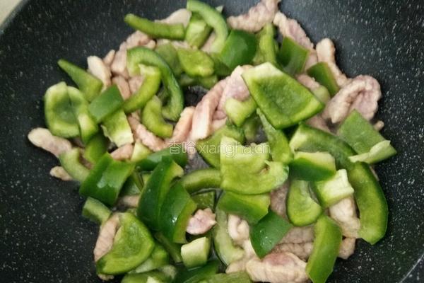 青椒炒肉丝的做法图解5