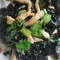 木耳小白菜肉的做法[图]
