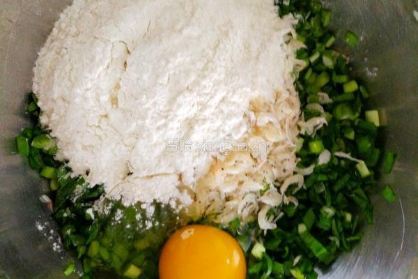 韭菜鸡蛋饼的做法图解9