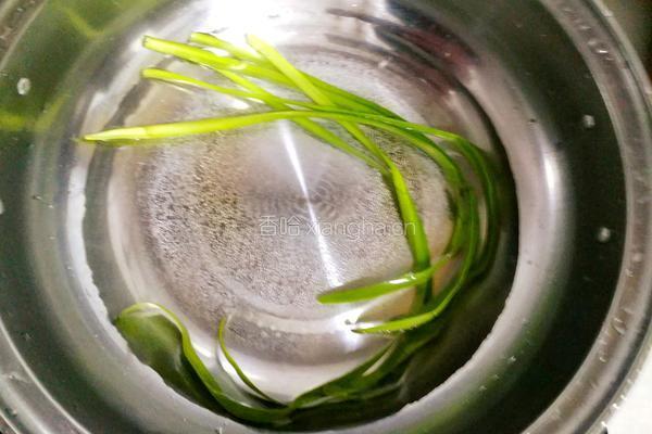 韭菜鸡蛋饼的做法图解13