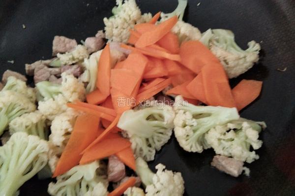 花菜炒肉的做法图解6