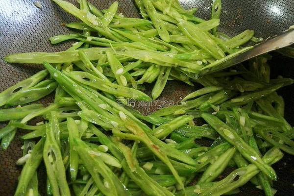 豆角焖饼的做法图解4