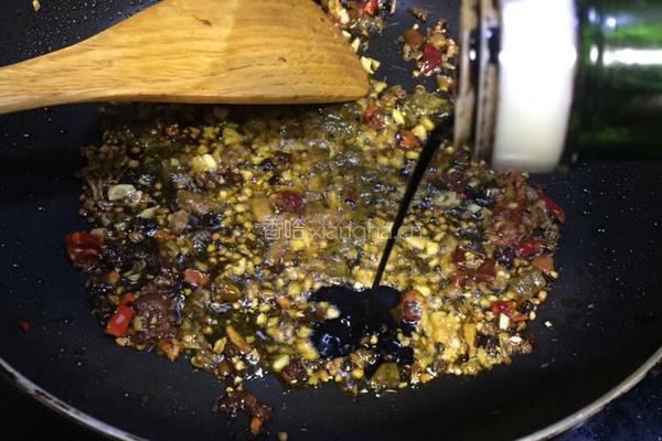 泡椒酸辣魔芋花的做法图解8