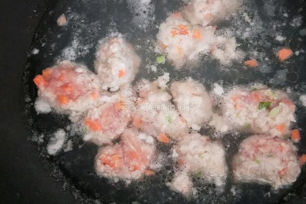 汆丸子的做法图解6