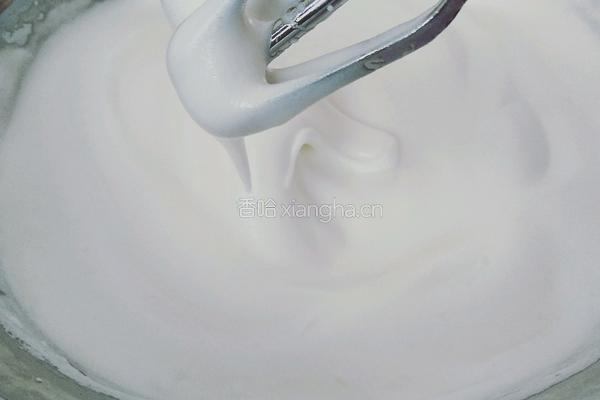 胡萝卜泥戚风的做法图解8