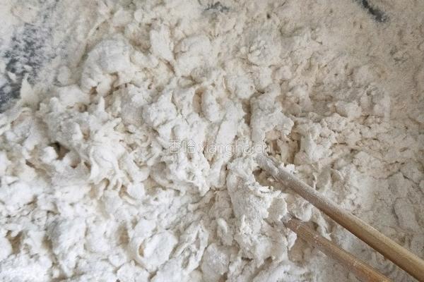 黑米面绿豆沙馒头的做法图解1