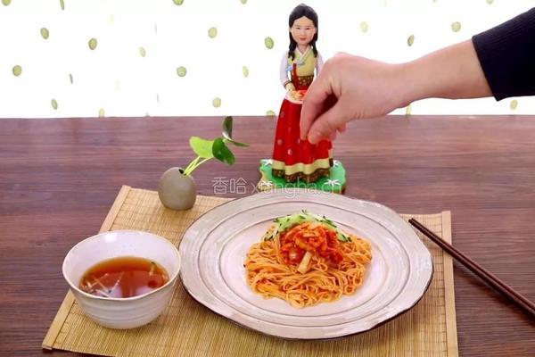 韩式辣白菜拌面的做法图解9