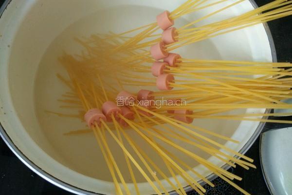茄汁牛肉穿肠意面的做法图解4