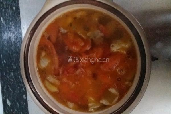番茄金针菇牛腩汤的做法图解6