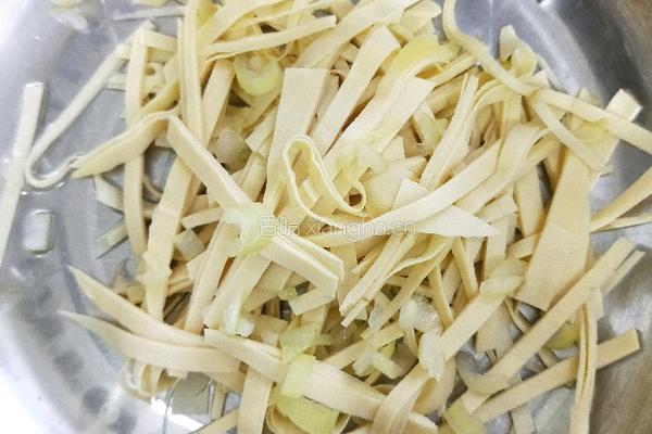 家常凉菜的做法图解1