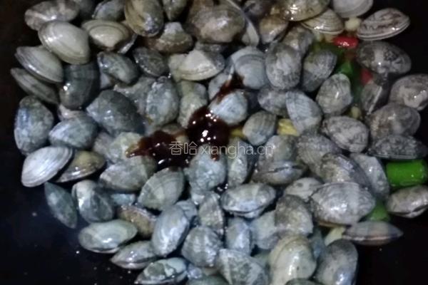 爆炒花甲的做法图解4