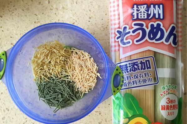 彩色小面块的做法图解3