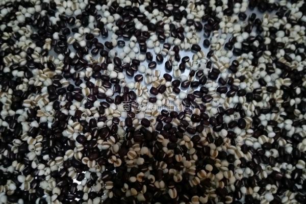 红豆薏米芡实粉的做法图解3