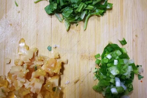 皮蛋豆腐的做法图解3