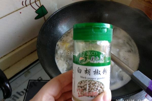 鲫鱼炖豆腐汤的做法图解8