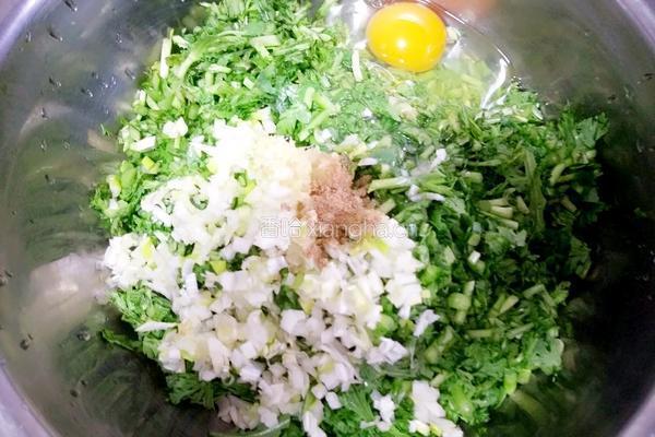炸茼蒿丸子的做法图解4