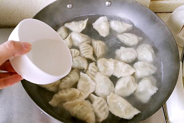 猪肉韭菜水饺的做法图解21